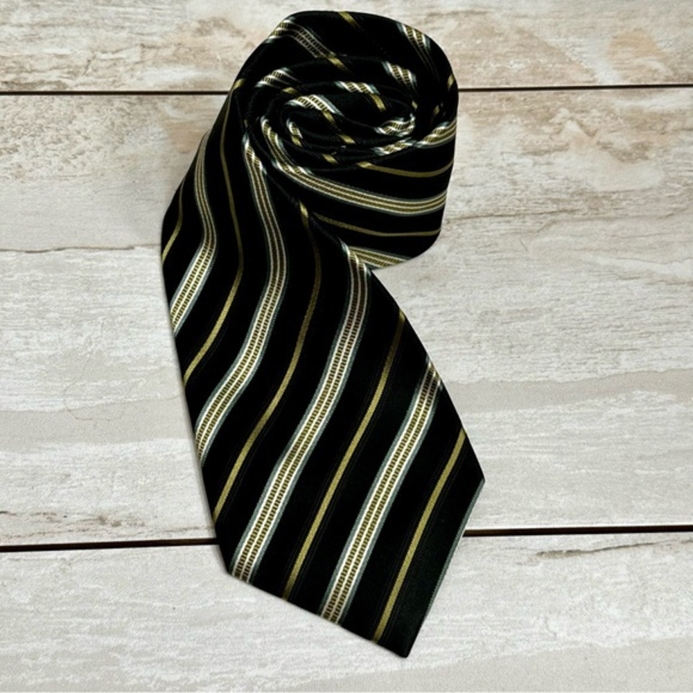 Geoffrey Beene Black Gold Striped 100% Silk New Orleans Saints Colors Power Tie